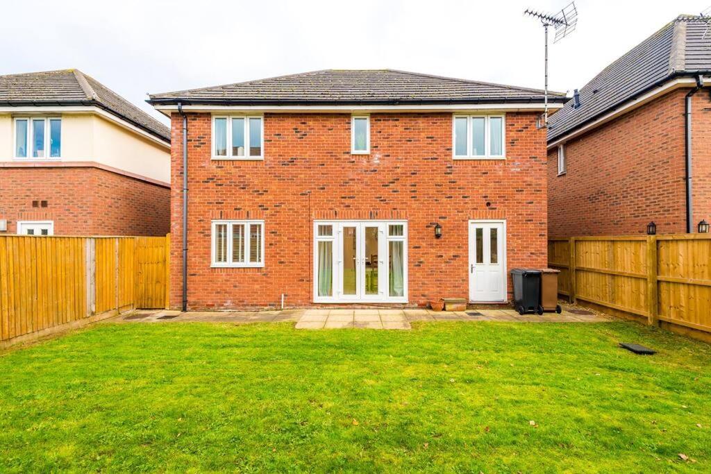 Luxurious Cosy 4Br Home Cheshire Saughall 외부 사진